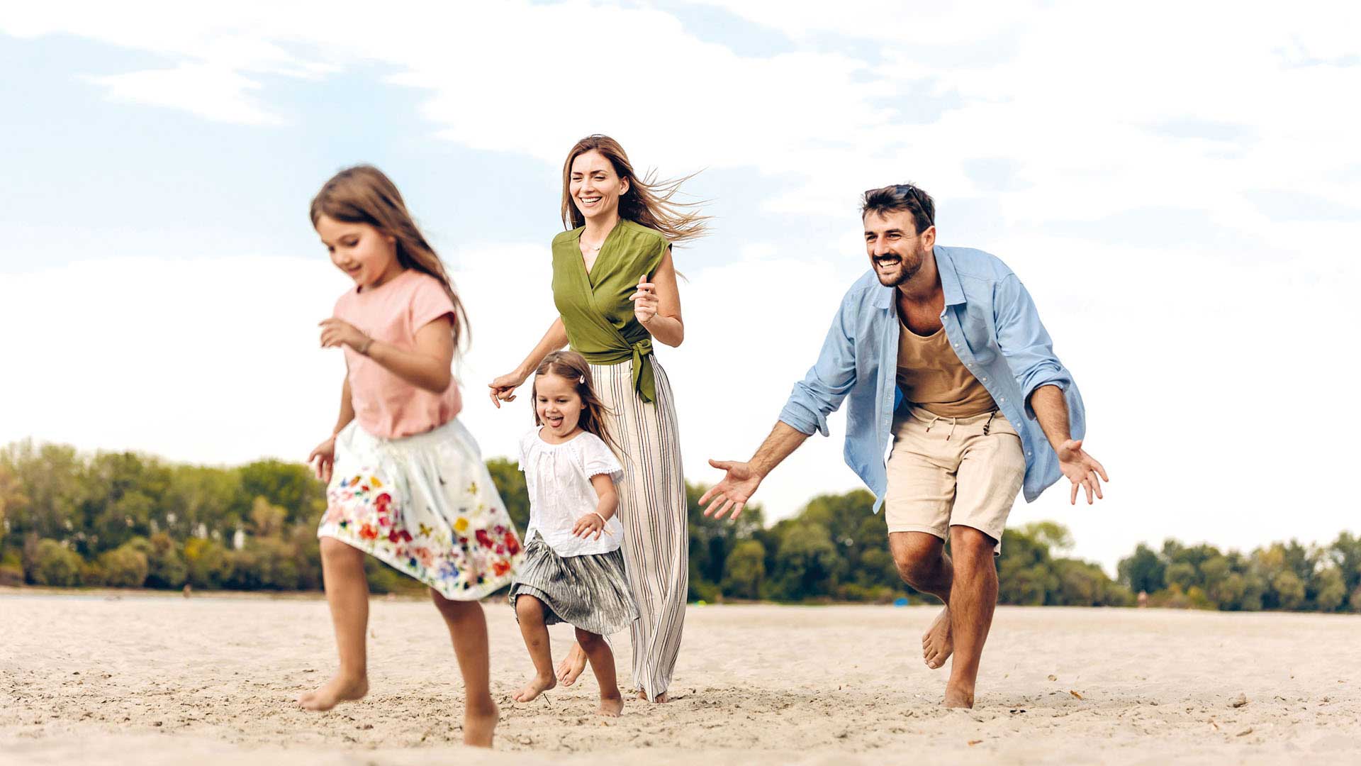 familia paseando